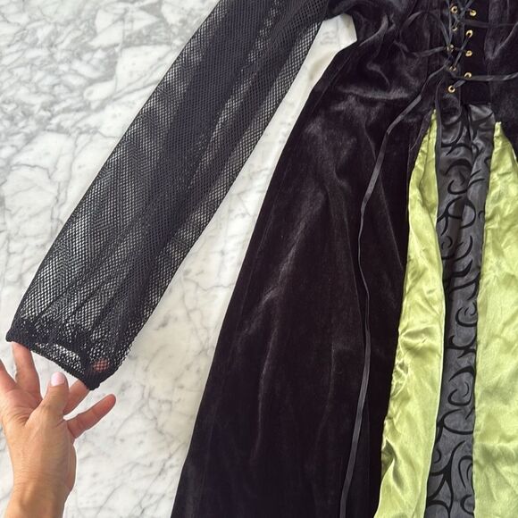 Adult Gothic Maiden Witch Sz S/M Fits Sz 2-8 Renaissance Costume - Picture 10 of 11